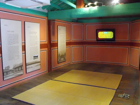 Destination: Jongmyo royal shrine (Seoul, South Korea) - South Korea -