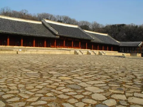 Destination: Jongmyo royal shrine (Seoul, South Korea) - South Korea -