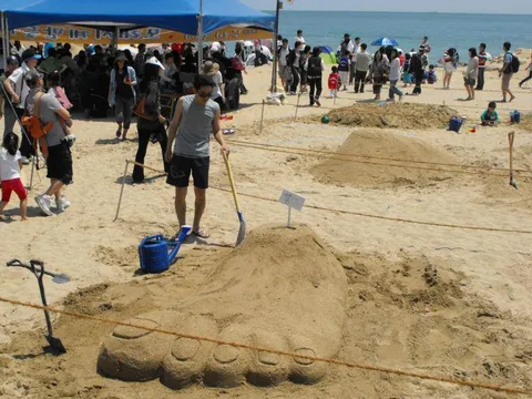 Destination: Haeundae Sand Festival (Busan, South Korea) Destination: Haeundae Sand Festival (Busan, South Korea) - Festivals, South Korea -