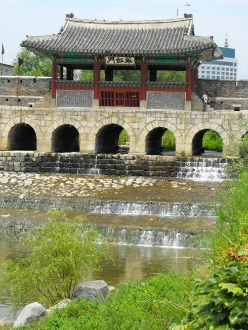 Destination: Hwaseong Fortress, part 2 (Suwon, Gyeonggi-do, South Korea) - South Korea -