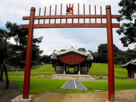 A tale of two tombs and a memorial hall - Destination: Uireung and Sunginwon, Seoul, South Korea - South Korea -