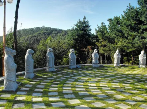 Destination: Ppuri Park - learn about Korean ancestry and family names (Daejeon, South Korea) Destination: Ppuri Park - learn about Korean ancestry and family names (Daejeon, South Korea) - South Korea -