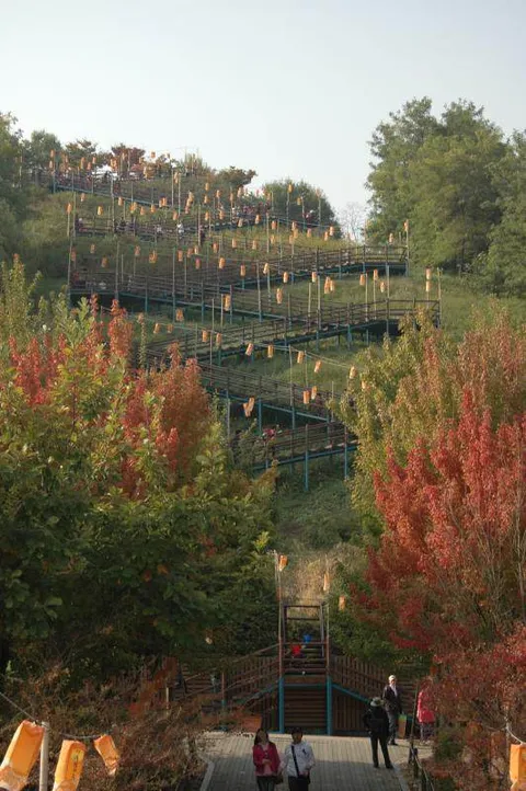 Destination: World Cup Park - the formerly futuristic football place (Seoul, South Korea) Destination: World Cup Park - the formerly futuristic football place (Seoul, South Korea) - South Korea -