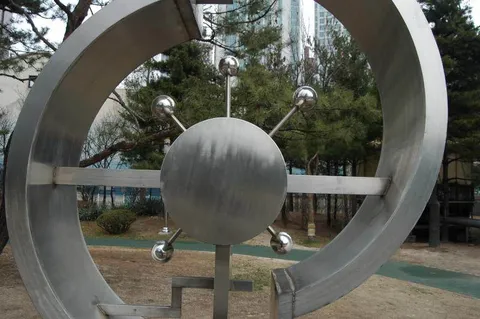 Destination: Seosomun Park - a sculpture park for the locals (Seoul, South Korea) - South Korea -