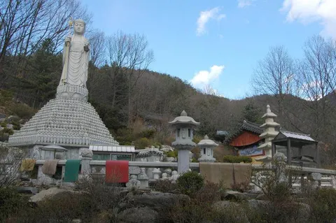 Destination: Jangam / Suraksan - a mountain with cool Buddhist temple (Uijeongbu, South Korea) - South Korea -