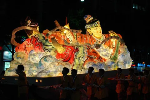 Destination: Lotus Lantern Festival - how Seoul celebrates Buddha's Birthday (2010) Destination: Lotus Lantern Festival - how Seoul celebrates Buddha's Birthday (2010) - Festivals, South Korea -