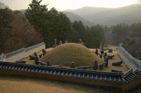 Destination: Gwangneung - an awesome Joseon Dynasty tomb (Namyangju, Gyeonggi-do, South Korea) - South Korea -