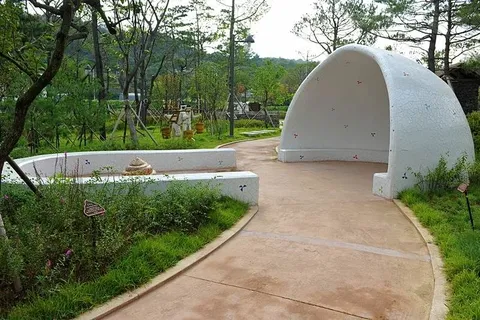 Destination: Suwon Toilet Museum (AKA Hae-woo-jae, AKA Mr. Toilet’s House) — UPDATED - South Korea -