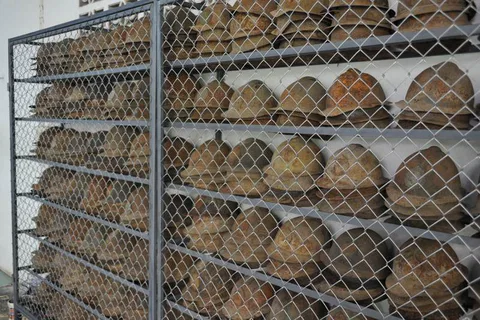 Destination: the Bridge over the River Kwai and a bizarre, fake war museum (Kanchanaburi, Thailand) - Thailand -