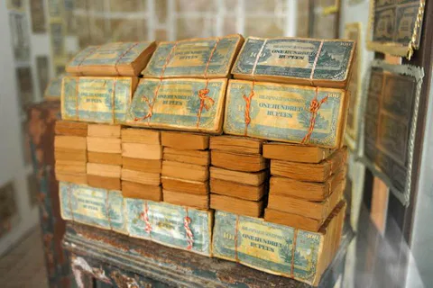 Destination: the Bridge over the River Kwai and a bizarre, fake war museum (Kanchanaburi, Thailand) - Thailand -