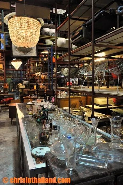 Destination: Papaya Vintage Market — from hundreds of chairs to eight life-size Jar-Jar Binks doing… - Thailand -