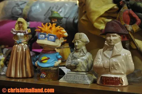 Destination: Papaya Vintage Market — from hundreds of chairs to eight life-size Jar-Jar Binks doing… - Thailand -