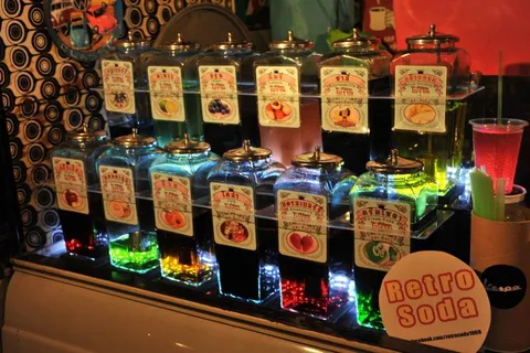 Destination: Talad Rot Fai — AKA the train market — updated and in a new location (Bangkok, Thailand) - Thailand -