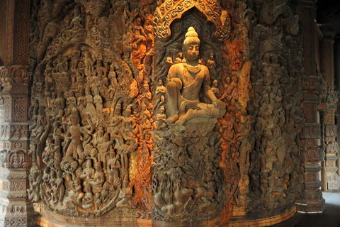 Destination: The Sanctuary of Truth — an exquisitely carved wood building that redefines irony (Pattaya, Thailand) - Thailand -