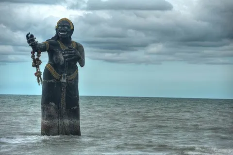 Destination: Puek Tian Beach — a naked ascetic, a dragon ridden like a horse, and a six-meter-tall she-demon (Phetchaburi, Thailand) Destination: Puek Tian Beach — a naked ascetic, a dragon ridden like a horse, and a six-meter-tall she-demon (Phetchaburi, Thailand) - Thailand -