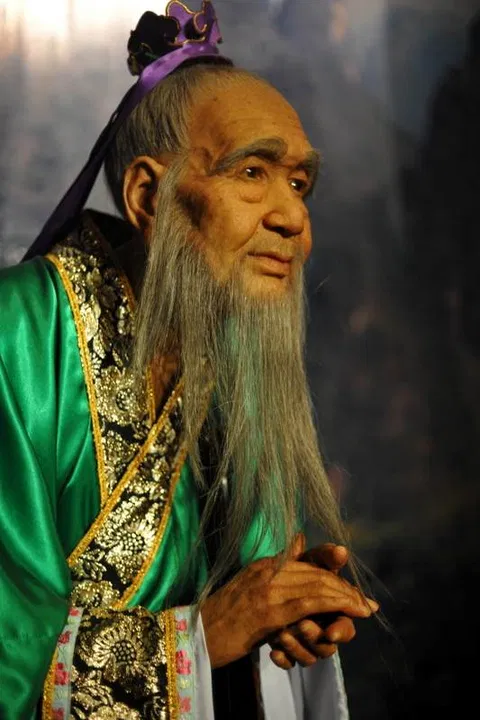 Destination: Thai Human Imagery Museum — the off-the-beaten-path wax museum (Nakhon Pathom, Thailand) - Thailand -