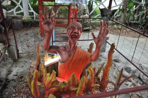 Destination: Wat Mae Kaet Noi — the creepiest, scariest Buddhist hell temple around (VERY NSFW) (Thailand) - Thailand -