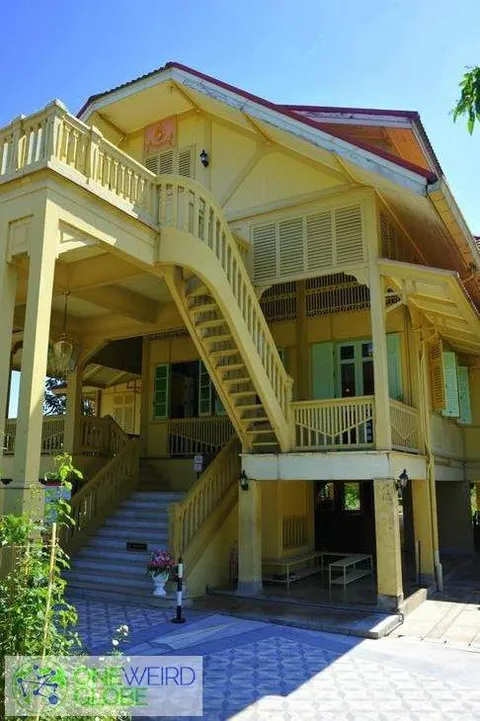 Destination: a royal mansion and… mini golf? (Chiang Mai, Northern Thailand) Destination: a royal mansion and… mini golf? (Chiang Mai, Northern Thailand) - Thailand -