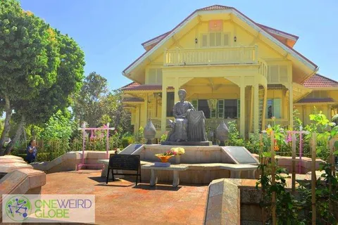 Destination: a royal mansion and… mini golf? (Chiang Mai, Northern Thailand) Destination: a royal mansion and… mini golf? (Chiang Mai, Northern Thailand) - Thailand -