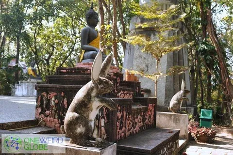 Destination: Phayao — a sunken temple, an eclectic temple, and a temple with dinosaurs (Thailand) Destination: Phayao — a sunken temple, an eclectic temple, and a temple with dinosaurs (Thailand) - Thailand -