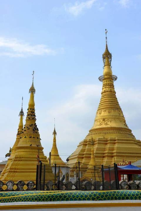 Destination: Myawaddy, Myanmar — the border town across from Thailand Destination: Myawaddy, Myanmar — the border town across from Thailand - Myanmar -