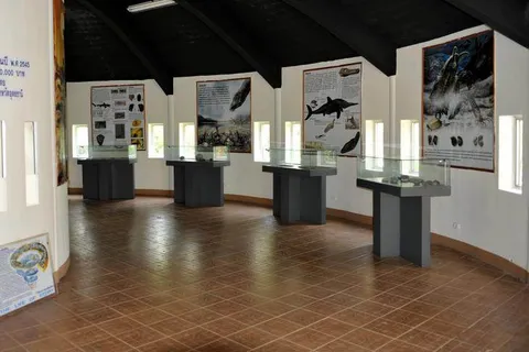 Destination: the park with full-size dinosaurs — Udon Thani, Thailand - Thailand -