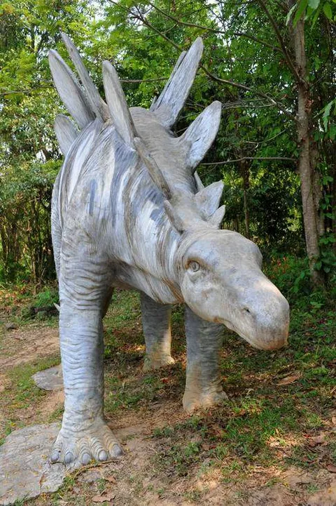Destination: the park with full-size dinosaurs — Udon Thani, Thailand - Thailand -