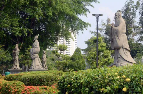 Guest post: the Turtle Museum, Chinese Garden and Japanese Garden all in one (Singapore)