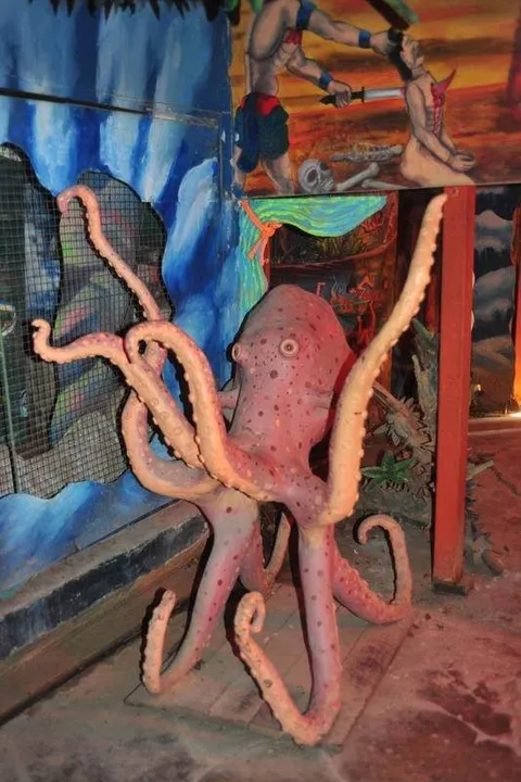 Destination: Wat Puet Udom — a freaky, colorful hell temple (NSFW) (central Thailand) Destination: Wat Puet Udom — a freaky, colorful hell temple (NSFW) (central Thailand) - Thailand -