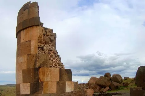 Destination: Puno, Peru – Lake Titicaca, a temple of penises, and ancient burial towers (Peru)