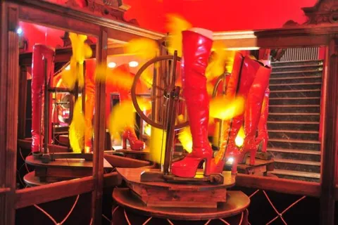 Destination: the Sex Machines Museum (Prague, Czechia) – a wonderful, raunchy, NSFW look at some kinky tools Destination: the Sex Machines Museum (Prague, Czechia) – a wonderful, raunchy, NSFW look at some kinky tools - Czechia -