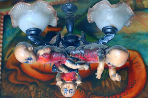 Destination: the Center for Extreme Art (Eduardo Moscoso Prohibito Centro Cultural Arte Extremo) — Cuenca, Ecuador - Ecuador -