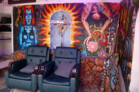 Destination: the Center for Extreme Art (Eduardo Moscoso Prohibito Centro Cultural Arte Extremo) — Cuenca, Ecuador - Ecuador -