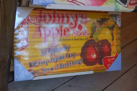 See the Florida castle built with aluminum printing plates — Destination: Solomon’s Castle (USA) See the Florida castle built with aluminum printing plates — Destination: Solomon’s Castle (USA) - United States -