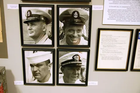 See the teeny, tiny place where four men lived underwater — Destination: the Man in the Sea Museum (Florida, USA) See the teeny, tiny place where four men lived underwater — Destination: the Man in the Sea Museum (Florida, USA) - United States -