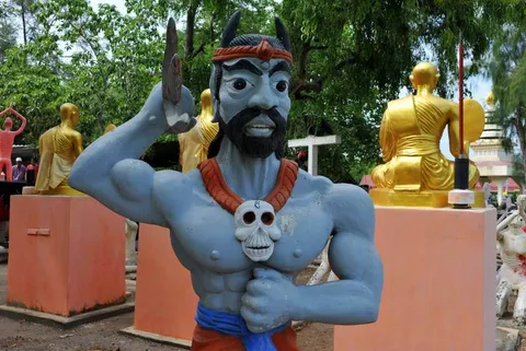 Destination: Suphanburi, Thailand: Buddhist temples, buffalo, a tall tower, and Chinese dragons (NSFW) - Thailand -