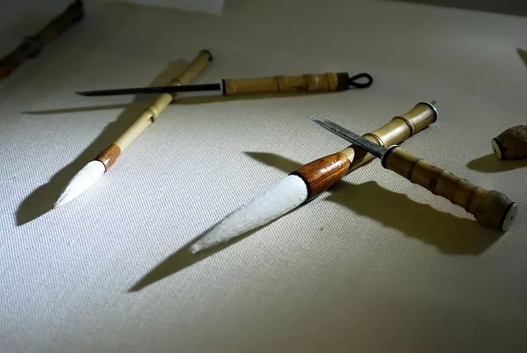 Antique Korean Eunjangdo Knife