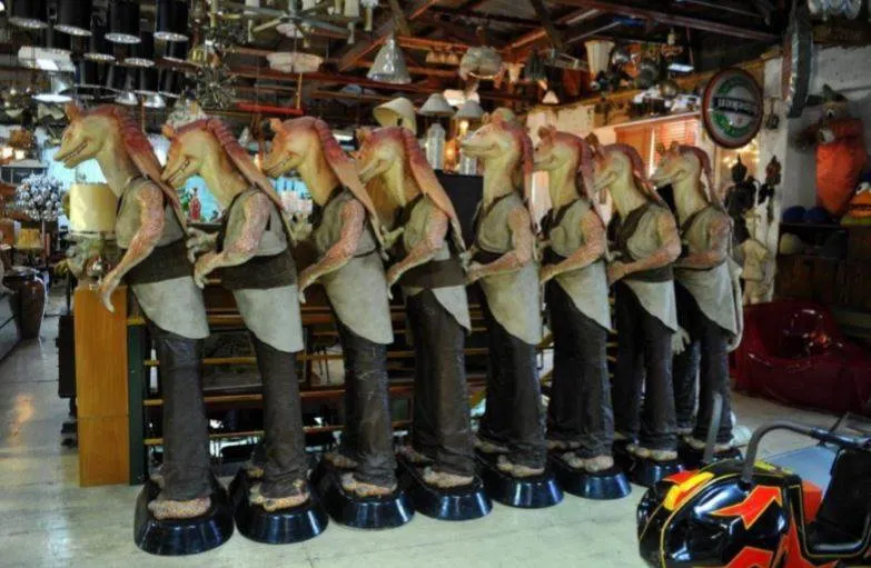 Destination Papaya Vintage Market — From Hundreds Of Chairs To Eight